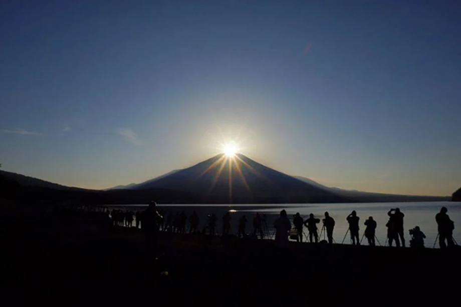 山中湖 DIAMOND FUJI WEEKS